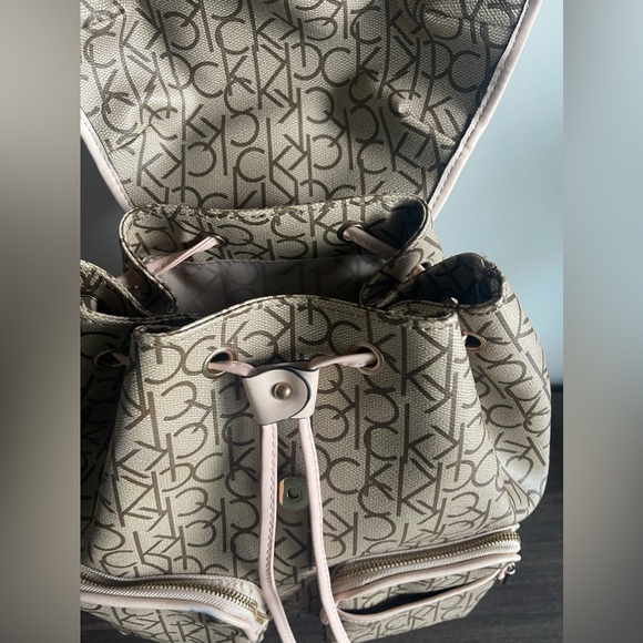 Calvin Klein backpack - Picture 5 of 7